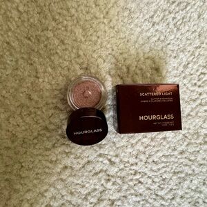 Hourglass Scattered Light Glitter Eyeshadow - Rose Gold/